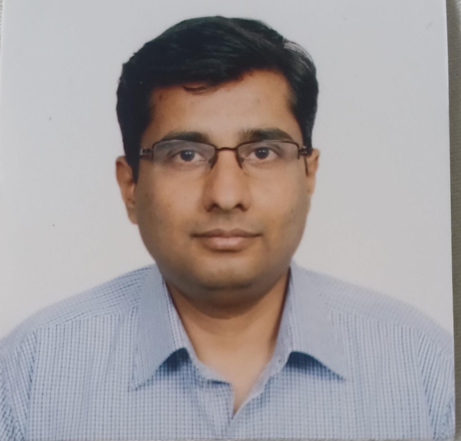 Adv. Prasad Sapte, Senior Associate